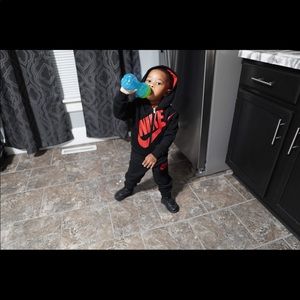 Meet your Posher, Dooda